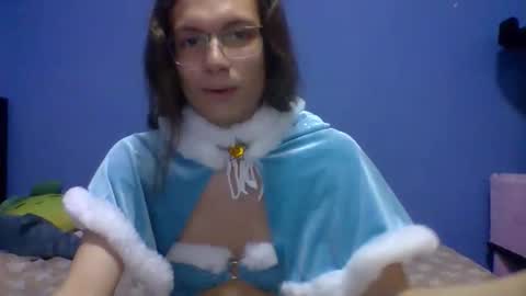 Snapshot of sachi_cosplayer chatting on 11/26/25, 09:16 sachi_cosplayer online show from 11/26/25, 09:16