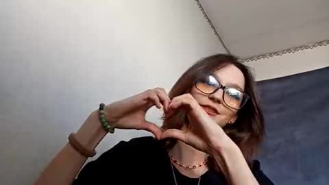 Snapshot of sachikowahlund chatting on 03/14/26, 08:09 Adele online show from 03/14/26, 08:09