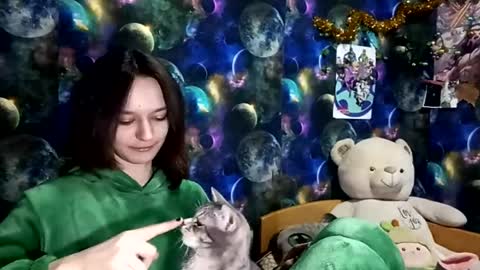 Snapshot of sachikowahlund chatting on 04/03/26, 06:11 Adele online show from 04/03/26, 06:11