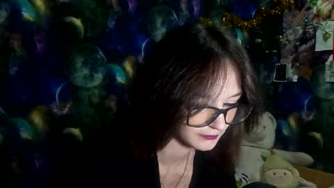 Snapshot of sachikowahlund chatting on 04/08/26, 08:03 Adele online show from 04/08/26, 08:03