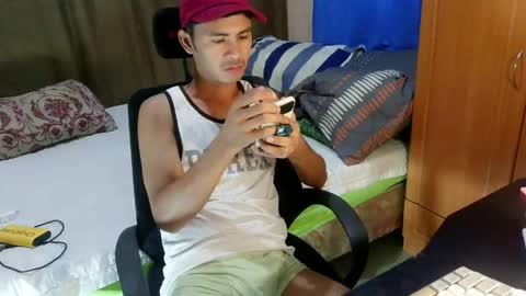 Snapshot of sachu01 chatting on 05/10/26, 11:59 Sachu01 online show from 05/10/26, 11:59