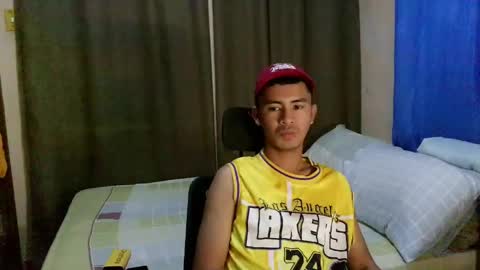 Snapshot of sachu01 chatting on 05/20/26, 07:58 Sachu01 online show from 05/20/26, 07:58