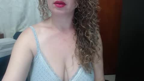 Snapshot of sacrletardiente chatting on 04/14/26, 12:33 sacrletardiente online show from 04/14/26, 12:33