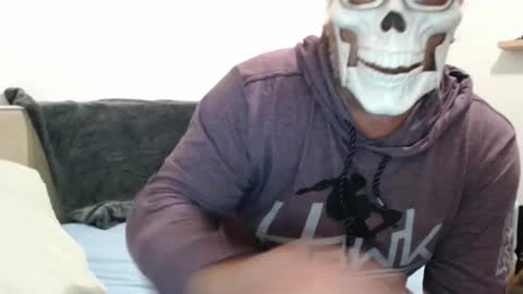 Snapshot of sactosteve chatting on 10/21/25, 08:20 dadbod online show from 10/21/25, 08:20