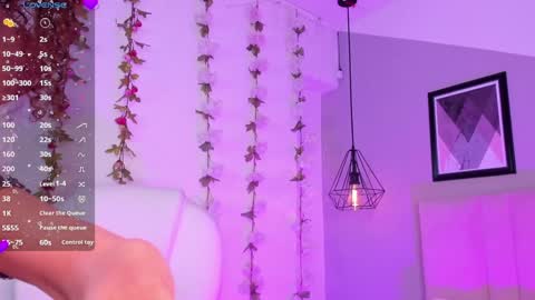 Sophie online show from 02/03/25, 07:52