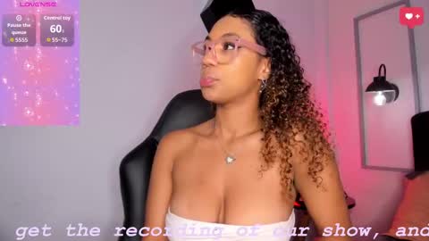 Sophie online show from 09/25/25, 04:27