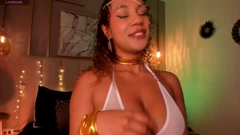 Snapshot of sade_jackson1 chatting on 04/14/26, 05:24 Sophie online show from 04/14/26, 05:24