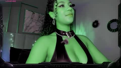 Sophie online show from 05/10/26, 05:23