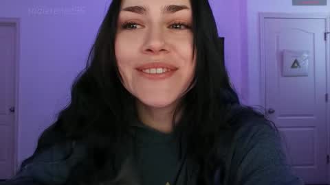 Snapshot of sadierenee96 chatting on 10/13/25, 10:32 Sadie Renee online show from 10/13/25, 10:32