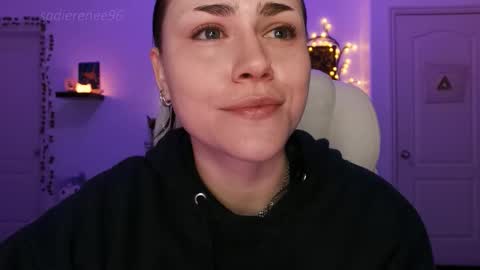 Snapshot of sadierenee96 chatting on 03/17/26, 02:16 Sadie Renee online show from 03/17/26, 02:16