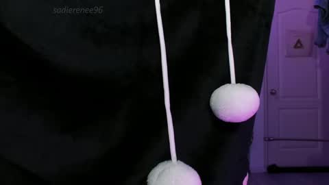 Snapshot of sadierenee96 chatting on 04/03/26, 12:52 Sadie Renee online show from 04/03/26, 12:52