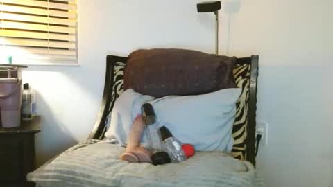 Snapshot of sadiessecretcloset chatting on 03/19/26, 02:04 Sadiessecret online show from 03/19/26, 02:04
