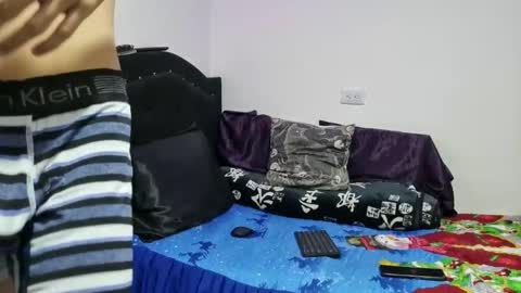 Snapshot of sadistic_cave chatting on 12/15/25, 06:17 sadistic cave online show from 12/15/25, 06:17