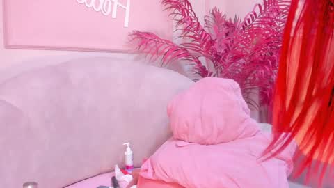 Mara online show from 12/19/24, 07:40