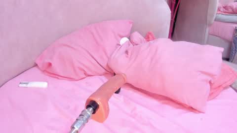 Mara online show from 12/24/24, 11:28