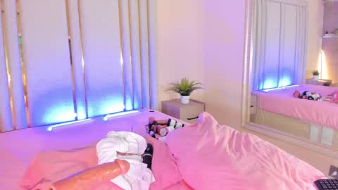 Mara online show from 02/20/25, 07:23