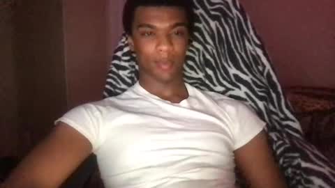 Snapshot of saeonyx chatting on 11/03/25, 11:04 Saeonyx online show from 11/03/25, 11:04