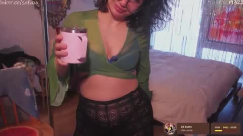 Snapshot of safaeri chatting on 04/07/26, 09:48 Safa online show from 04/07/26, 09:48