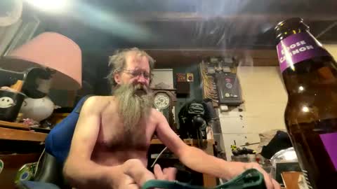 Snapshot of safety_fist chatting on 01/28/25, 02:11 safety_fist online show from 01/28/25, 02:11