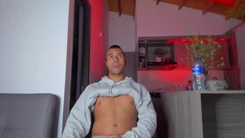 Snapshot of sag_1998 chatting on 12/10/24, 06:11 Sag online show from 12/10/24, 06:11