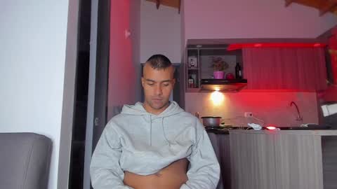 Snapshot of sag_1998 chatting on 12/25/24, 10:37 Sag online show from 12/25/24, 10:37