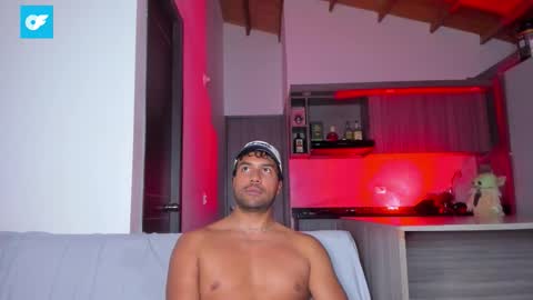 Snapshot of sag_1998 chatting on 09/18/25, 01:40 Sag online show from 09/18/25, 01:40