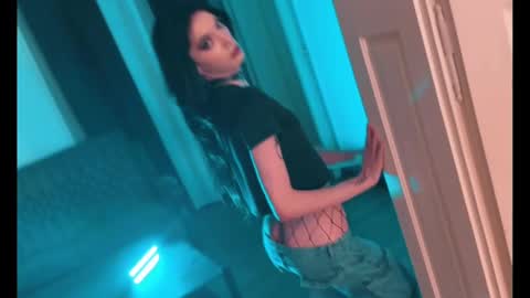 Sage Storm online show from 02/21/25, 05:02