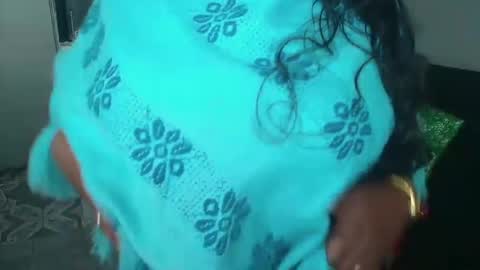 Snapshot of saggil_0385 chatting on 04/23/26, 05:19 saggil_0385 online show from 04/23/26, 05:19