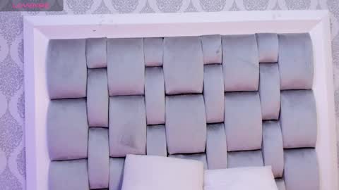 Cattleya online show from 12/13/24, 03:32