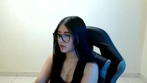 Snapshot of sahaliefox_ chatting on 06/07/26, 06:33 Sahaliefox online show from 06/07/26, 06:33