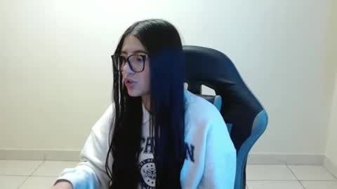 Snapshot of sahaliefox_ chatting on 06/10/26, 07:02 Sahaliefox online show from 06/10/26, 07:02
