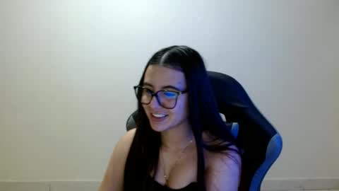 Snapshot of sahaliefox_ chatting on 07/07/26, 11:31 Sahaliefox online show from 07/07/26, 11:31