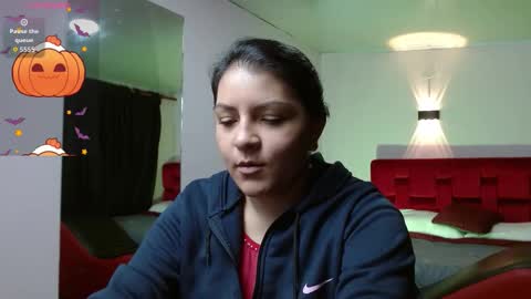 Snapshot of sahamara_07 chatting on 10/18/25, 01:34 Sahamara online show from 10/18/25, 01:34