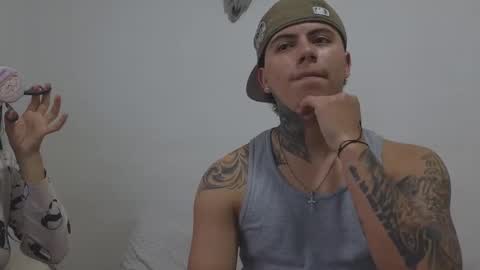 Sahara y Thiago online show from 11/16/25, 11:27