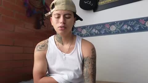 Sahara y Thiago online show from 02/18/26, 02:02