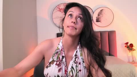 Snapshot of saharagarcia chatting on 01/03/25, 01:05 Sahara Garcia online show from 01/03/25, 01:05