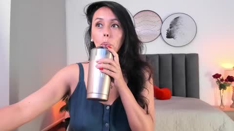 Snapshot of saharagarcia chatting on 02/25/25, 11:22 Sahara Garcia online show from 02/25/25, 11:22