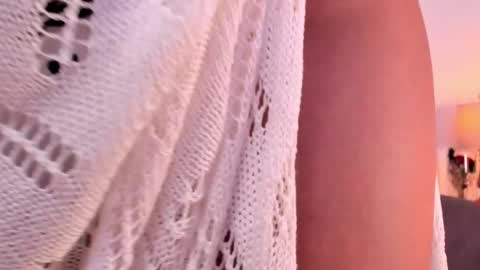 Snapshot of saharagarcia chatting on 10/02/25, 07:43 Sahara Garcia online show from 10/02/25, 07:43