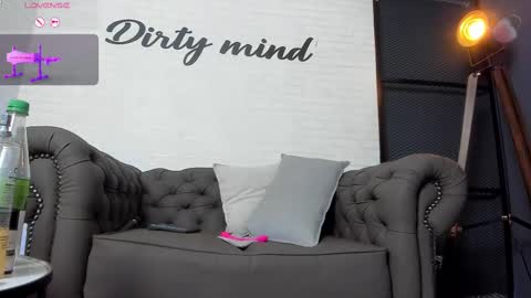 SAHARA WALKER  online show from 03/11/25, 10:07