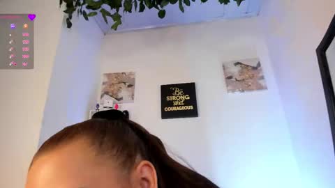 SAHARA WALKER  online show from 10/04/25, 04:43