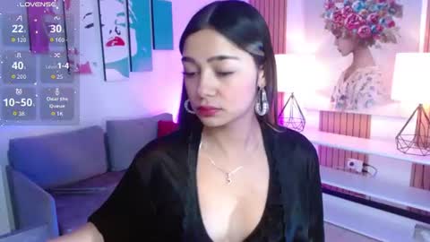 Hailey jonnes online show from 07/05/26, 12:12
