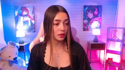 Hailey jonnes online show from 07/07/26, 11:31