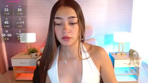 Hailey jonnes online show from 07/22/26, 07:16