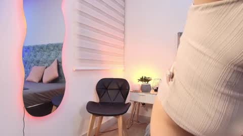 Snapshot of sahmanta_rose chatting on 02/10/26, 03:21 S A H M A N T A R O S E online show from 02/10/26, 03:21