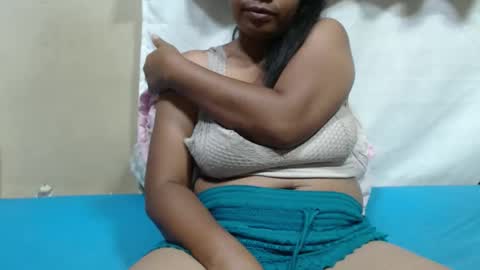 Snapshot of sahobelle chatting on 03/05/26, 04:25 sahobelle online show from 03/05/26, 04:25