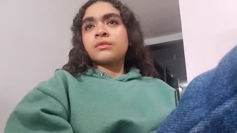 sara online show from 02/27/26, 01:27