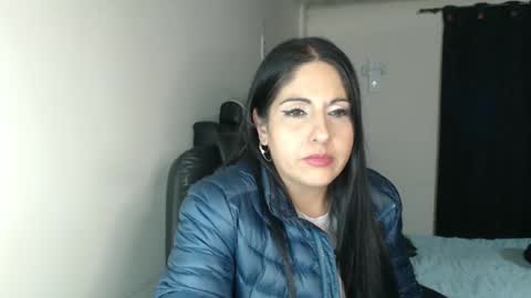 Karina online show from 03/12/25, 01:58