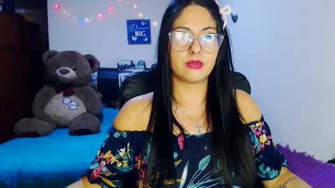 Karina online show from 11/14/25, 01:48