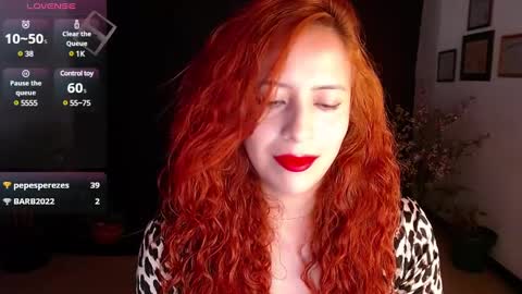 Snapshot of sahra_tayl0r_ chatting on 02/07/25, 05:29 SARA online show from 02/07/25, 05:29