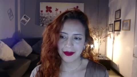 Snapshot of sahra_tayl0r_ chatting on 03/09/25, 05:17 SARA online show from 03/09/25, 05:17